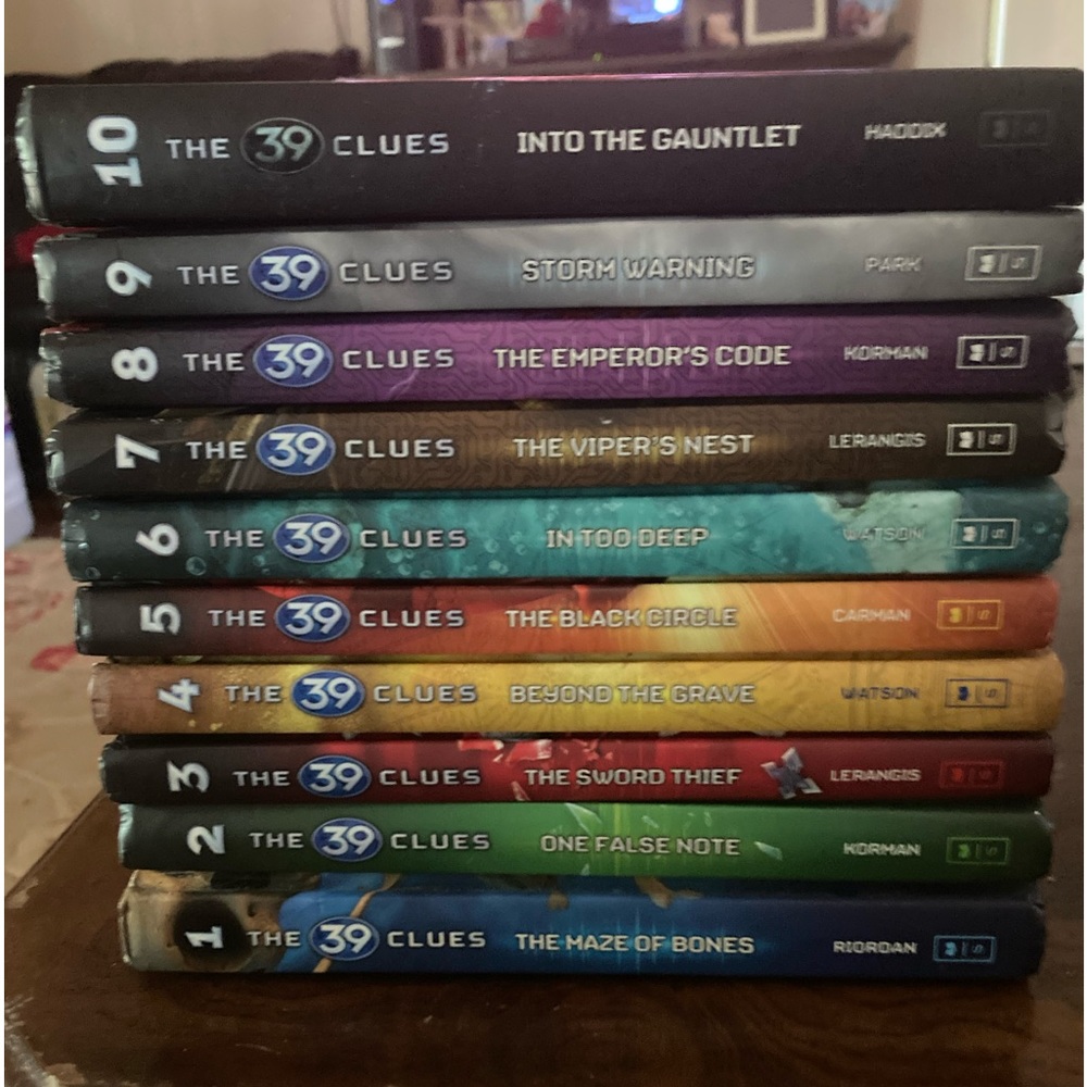 The 39 Clues Hardback Book Series. Volumes 1 - 10. No cards.